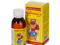 Ambroxol per il trattamento della tosse umida in un bambino