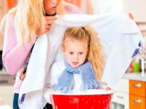 Behandeling van blafhoest bij een kind met stoominhalaties
