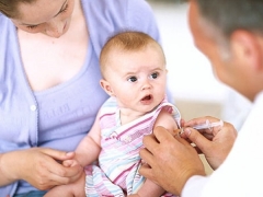Трябва ли да се ваксинира дете?