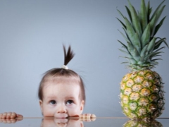At what age can pineapple be given to a child?