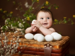 At what age can you give eggs to a child?