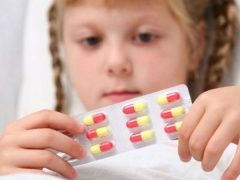 Hebt u antibiotica nodig voor kinderen met hoest en loopneus?