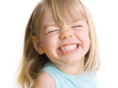 Vitaminen voor het versterken van tanden voor kinderen