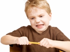 Behandeling van hyperactiviteit bij kinderen in de leerplichtige leeftijd