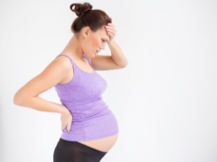 Orsaker till blödning under graviditeten: Vad ska man göra?