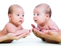 Tüp bebek yöntemiyle tasarlanan çocuklar normal olanlardan farklı mı ve gelecekte ne gibi sonuçlar doğurabilir?