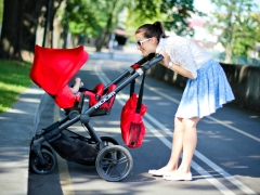 Bir çocuk için yazlık bebek arabası seçimi