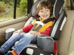 اختيار مقعد سيارة طفل في الفئة من 9 إلى 36 كجم