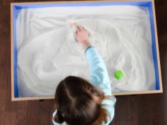 Liệu pháp cát là gì và nó giúp trẻ em như thế nào?