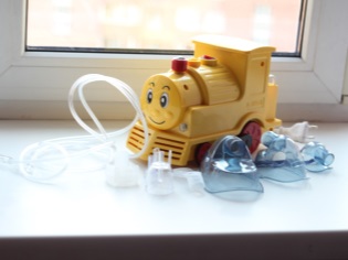 Детски влак за компресорен инхалатор