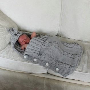Túi ngủ làm bằng tay dệt kim cho trẻ sơ sinh