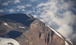 Miscati-va: baiatul indian a rupt recordul mondial printre alpiniști