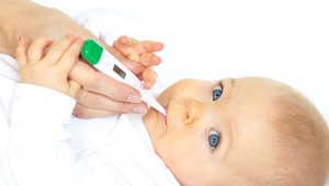 Hvad skal jeg gøre, hvis mit barns temperatur stiger efter vaccination?