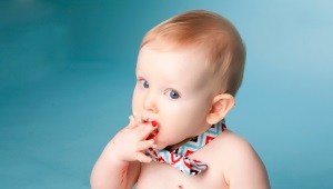 Het menu van het kind in 1 jaar: de basis van het dieet en de principes van voeding