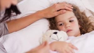 Come trattare l'angina nei bambini piccoli fino a 3 anni?