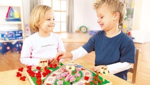 7 yaş arası çocuklar için en popüler tahta oyunları