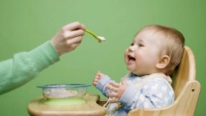 محولات كراسي الأطفال الخشبية العالية للتغذية