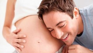 Hoe lang begint een zwangere vrouw gewoonlijk met het voelen van bewegingen van de foetus?