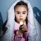 Why is the child afraid of the dark and what to do? Psychology tips