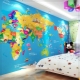Duvar resmi Duvardaki çocuklar için dünya haritası