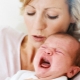 Bebekler ve bebekler neden uykularında ağlıyorlar?