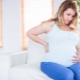 40 veckors graviditet: urladdning och smärta i buken