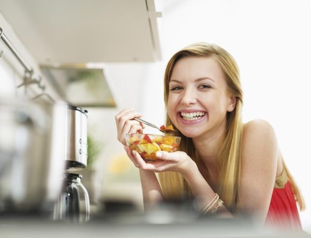 ملامح التغذية السليمة للمراهقين القائمة الغذائية الصحيحة للأسبوع في سن المراهقة