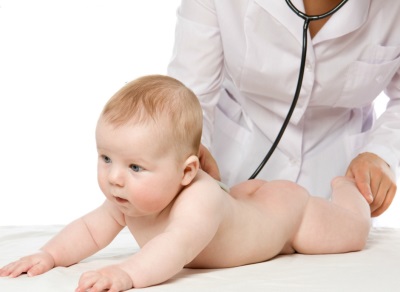 Consultazione del bambino con un dottore