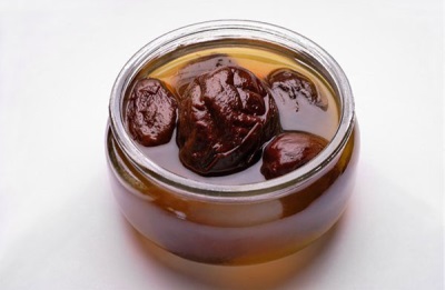 Compote from prunes for babies