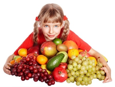 Evenwichtige voeding van een kind in 8 jaar